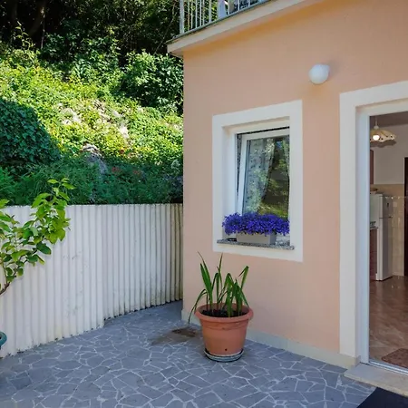 Apartment Close To Sea *