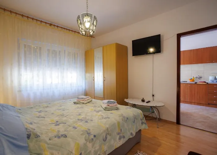 Apartment Studio Nevena Close To Sea *