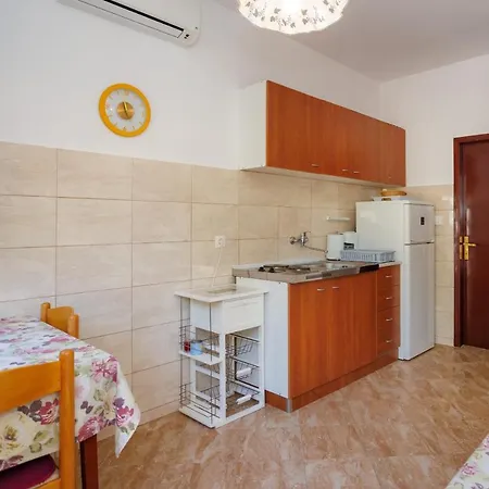 Nevena Close To Sea Apartament